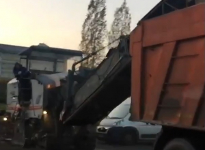 Возмущенные воронежцы сняли на видео ремонт на Московском проспекте в час пик Возмущенные воронежцы сняли на видео ремонт на Московском проспекте в час пик