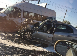 Снимки чудовищной аварии на улице Ленина в Воронеже опубликовали в Сети Снимки чудовищной аварии на улице Ленина в Воронеже опубликовали в Сети