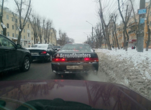 В пробке на воронежской улице заметили чудного «охотника за столбами» В пробке на воронежской улице заметили чудного «охотника за столбами»