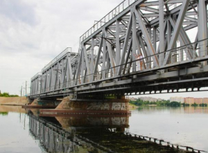 Тело погибшего от удара током воронежца подняли из воды Тело погибшего от удара током воронежца подняли из воды