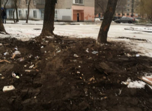 В Воронеже убрали гору мусора на переулке Гвардейском В Воронеже убрали гору мусора на переулке Гвардейском