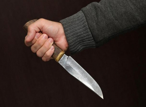 Волгоградец убил приятеля ножом в бедро в Воронежской области Волгоградец убил приятеля ножом в бедро в Воронежской области