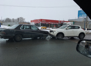 В легком ДТП под Воронежем погиб водитель BMW В легком ДТП под Воронежем погиб водитель BMW