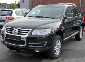 За долг в 90 тысяч у воронежца арестовали Volkswagen Touareg За долг в 90 тысяч у воронежца арестовали Volkswagen Touareg