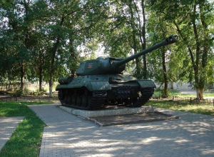 В воронежском микрорайоне Подгорное отреставрировали танк, дошедший до Берлина В воронежском микрорайоне Подгорное отреставрировали танк, дошедший до Берлина
