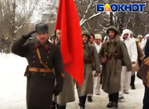 На реконструкции битвы за Воронеж дети кричали: «За Сталина!» На реконструкции битвы за Воронеж дети кричали: «За Сталина!»