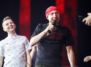 Резидент Comedy Club признался в потере невинности на воронежском Машмете Резидент Comedy Club признался в потере невинности на воронежском Машмете