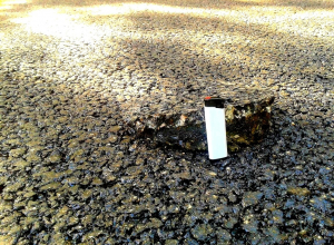 В мэрии объяснили, почему развалился новый асфальт в центре Воронежа В мэрии объяснили, почему развалился новый асфальт в центре Воронежа