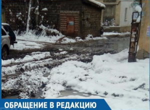 Воронежцы возмущены состоянием двора, в который можно заехать только на БТР Воронежцы возмущены состоянием двора, в который можно заехать только на БТР