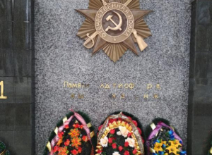 В воронежском парке «Динамо» снова испорчен мемориал В воронежском парке «Динамо» снова испорчен мемориал