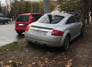 Мажор на Audi TT показал, как избежать платной парковки в Воронеже Мажор на Audi TT показал, как избежать платной парковки в Воронеже