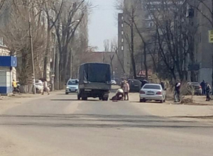 Перебегавший дорогу школьник попал под колеса авто в Воронеже Перебегавший дорогу школьник попал под колеса авто в Воронеже