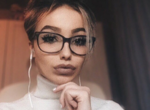 Сексуальная учительница влюбила в себя воронежцев Сексуальная учительница влюбила в себя воронежцев