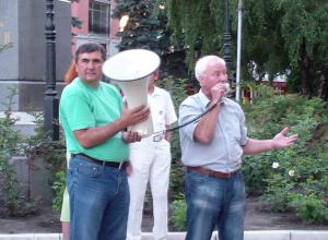 Старожилы воронежских либеральных митингов стали помогать Собчак Старожилы воронежских либеральных митингов стали помогать Собчак