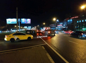 Жуткие последствия ДТП с байкером сняли в Воронеже Жуткие последствия ДТП с байкером сняли в Воронеже