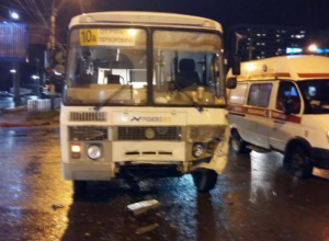 Маршрутчик «умыл» воронежца, обвинившего его в ДТП Маршрутчик «умыл» воронежца, обвинившего его в ДТП