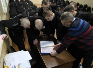 Арестанты из воронежского СИЗО-1 дружно избрали Гусева своим губернатором Арестанты из воронежского СИЗО-1 дружно избрали Гусева своим губернатором