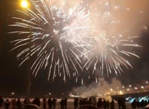 Воронежцы заполнили соцсети видео салюта в День защитника Отечества Воронежцы заполнили соцсети видео салюта в День защитника Отечества
