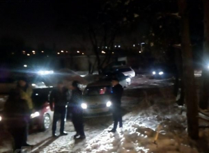 На дороге нашумевшего воронежского ЖК высыпали 2 кг гвоздей На дороге нашумевшего воронежского ЖК высыпали 2 кг гвоздей
