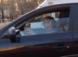 Отрыв воронежского бомбилы в день зарплаты сняли на видео Отрыв воронежского бомбилы в день зарплаты сняли на видео