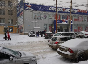 В Воронеже борцу с автохамами посоветовали заняться сексом В Воронеже борцу с автохамами посоветовали заняться сексом