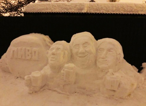 Невероятный музей снежных скульптур создал воронежец Невероятный музей снежных скульптур создал воронежец