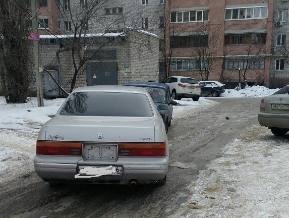 Воронежец бросил машину на середине дороги и ушел домой после конфликта с автомобилисткой Воронежец бросил машину на середине дороги и ушел домой после конфликта с автомобилисткой