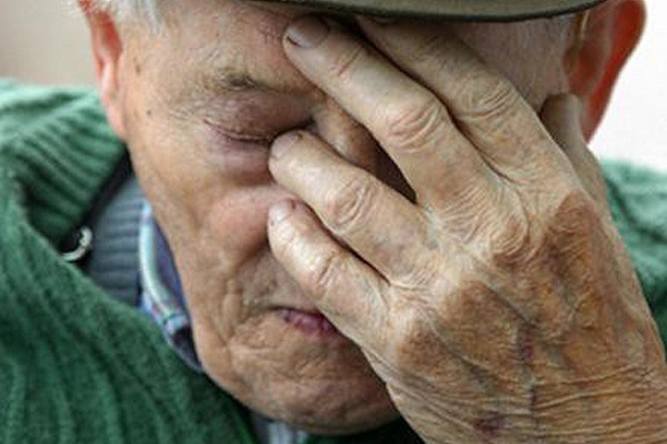 Внук избил 90-летнего дедушку под Воронежем ради 12 тысяч рублей Внук избил 90-летнего дедушку под Воронежем ради 12 тысяч рублей