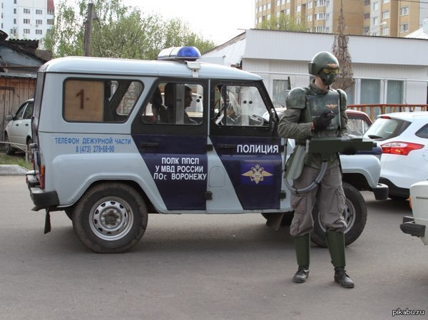 В Воронеже задержали москвича, который «толкал» людям героин В Воронеже задержали москвича, который «толкал» людям героин