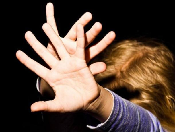Воронежского деда-педофила будут судить за изнасилование 8-летней внучки Воронежского деда-педофила будут судить за изнасилование 8-летней внучки