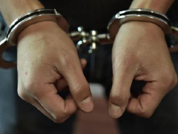 Воронежец зверски расправился с 22-летним коллегой Воронежец зверски расправился с 22-летним коллегой