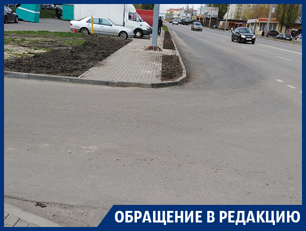 Благие намерения дорожников создали опасный участок в Воронеже Благие намерения дорожников создали опасный участок в Воронеже