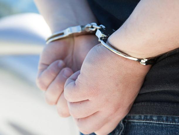 В Воронеже 15-летний парень пойдет под суд за кражу еды и бытовой техники В Воронеже 15-летний парень пойдет под суд за кражу еды и бытовой техники
