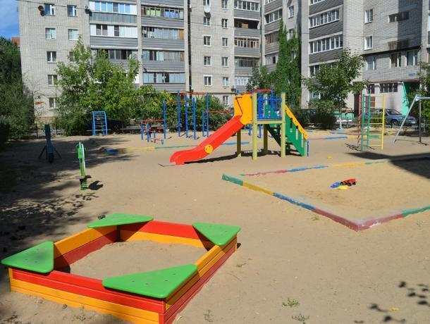 В Воронеже до конца лета отремонтируют 74 двора В Воронеже до конца лета отремонтируют 74 двора