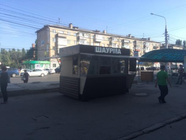 В октябре уничтожат девять незаконных воронежских киосков В октябре уничтожат девять незаконных воронежских киосков