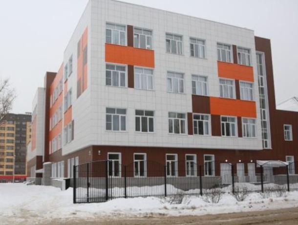 Воронежец ворвался в школу и устроил пьяный дебош Воронежец ворвался в школу и устроил пьяный дебош
