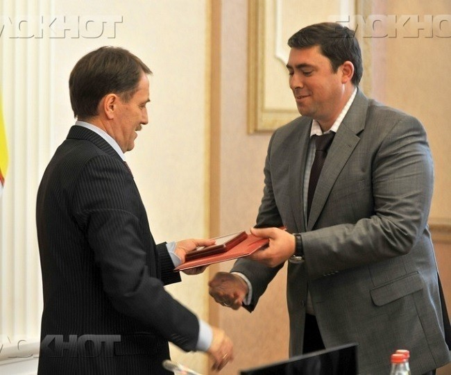 Гордеев забирает Увайдова противовесом команде Патрушева Гордеев забирает Увайдова противовесом команде Патрушева