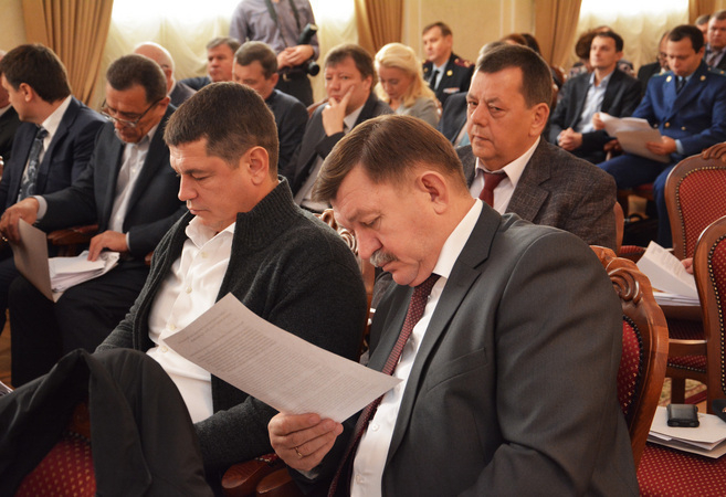 В Воронеже еще один инициатор отмены выборов мэра Гребенкин рубил по 121 тыс в месяц В Воронеже еще один инициатор отмены выборов мэра Гребенкин рубил по 121 тыс в месяц