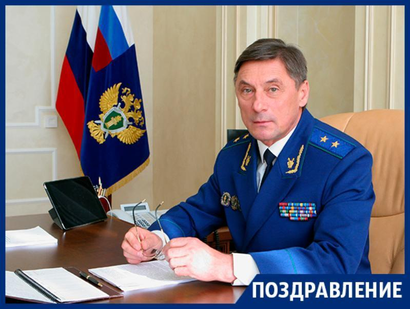 Путин наградил прокурора Воронежской области Николая Шишкина Путин наградил прокурора Воронежской области Николая Шишкина