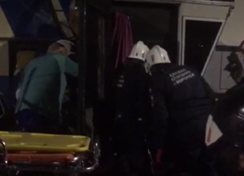 Появилось видео с места страшной аварии с автобусами под Воронежем Появилось видео с места страшной аварии с автобусами под Воронежем