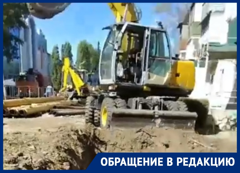 Опасные земляные работы сняли на видео у школы под Воронежем Опасные земляные работы сняли на видео у школы под Воронежем
