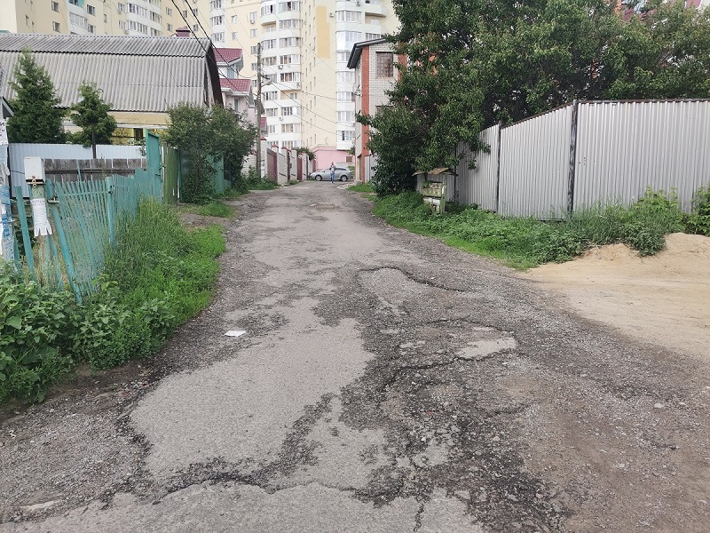 Позорное состояние исторического переулка показали в Воронеже Позорное состояние исторического переулка показали в Воронеже