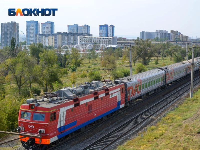 Четыре человека погибли на железной дороге в Воронежской области Четыре человека погибли на железной дороге в Воронежской области