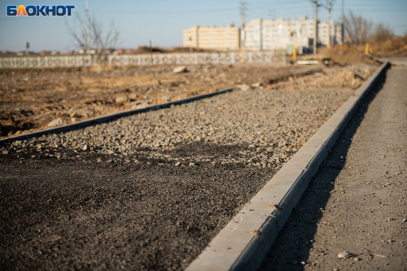 Дорогу перед наплывным мостом отремонтируют за 31,5 млн рублей под Воронежем Дорогу перед наплывным мостом отремонтируют за 31,5 млн рублей под Воронежем