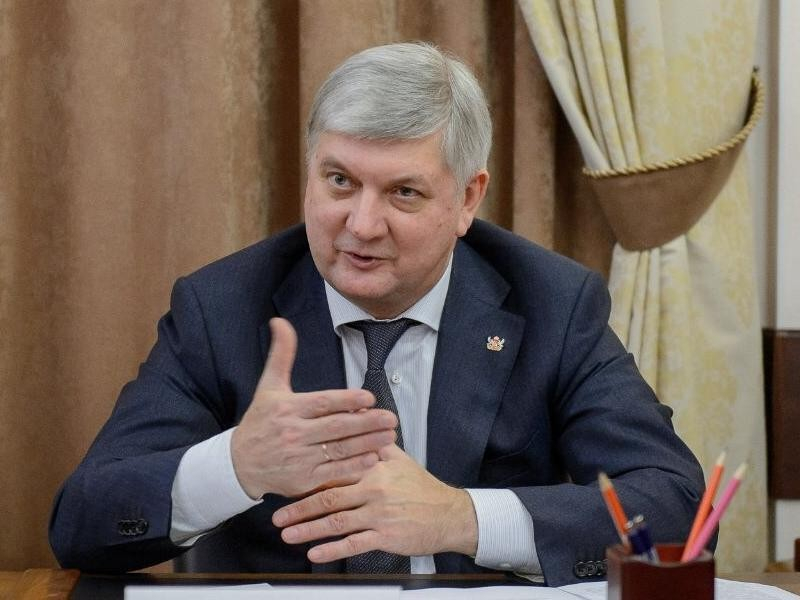 Обыски у воронежских чиновников ударили по губернатору Гусеву Обыски у воронежских чиновников ударили по губернатору Гусеву