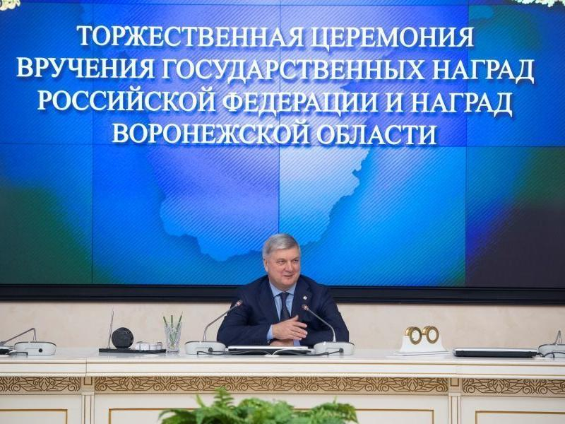 Губернатор Гусев нашел, за что наградить воронежских депутатов Губернатор Гусев нашел, за что наградить воронежских депутатов
