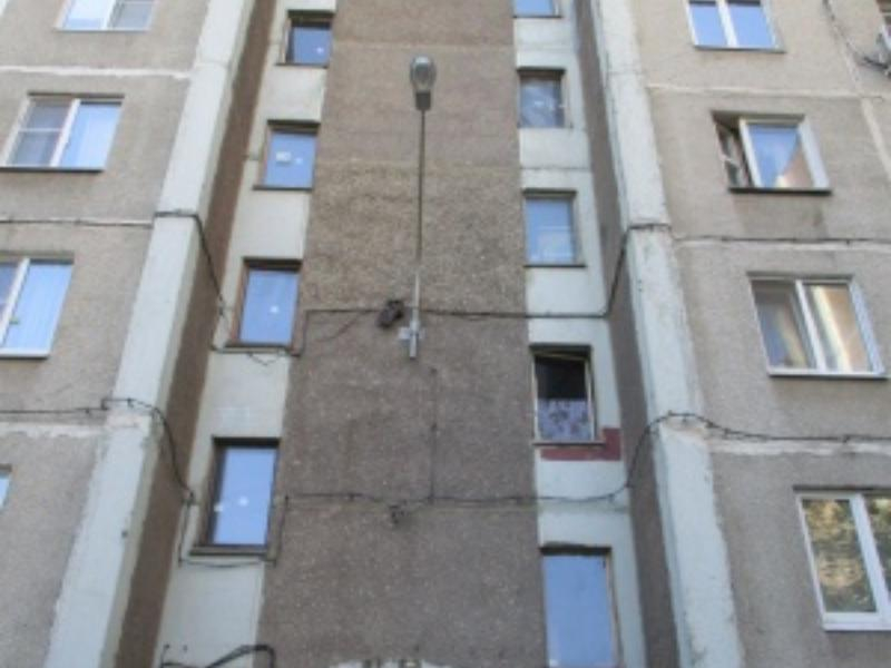Как воронежцы добились от УК новых окон в подъезде Как воронежцы добились от УК новых окон в подъезде