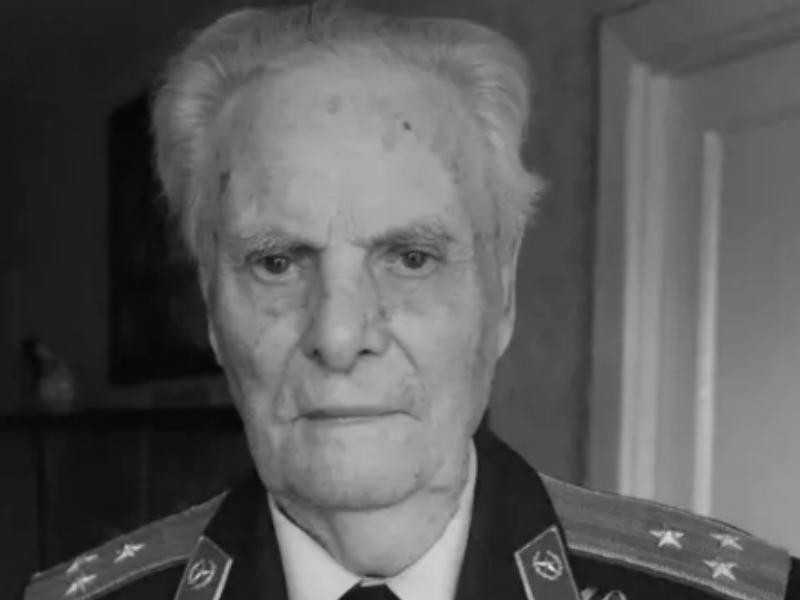 Соболезнования родным скончавшегося ветерана войны выразил Александр Гусев в Воронеже Соболезнования родным скончавшегося ветерана войны выразил Александр Гусев в Воронеже