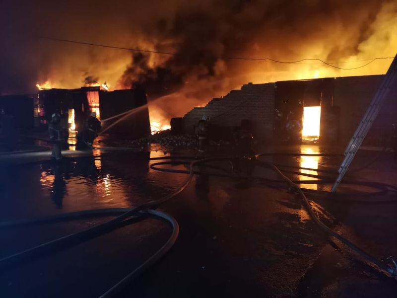 Пожар на складе в воронежском микрорайоне ВАИ очевидцы записали на видео Пожар на складе в воронежском микрорайоне ВАИ очевидцы записали на видео