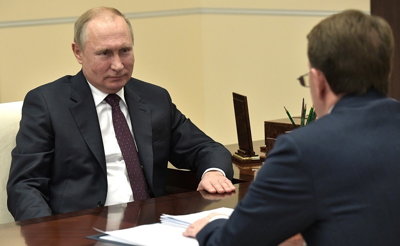 Гордеев снова обжёгся на молоке при Путине Гордеев снова обжёгся на молоке при Путине